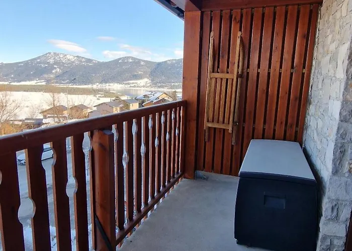 Le Madres Les Angles